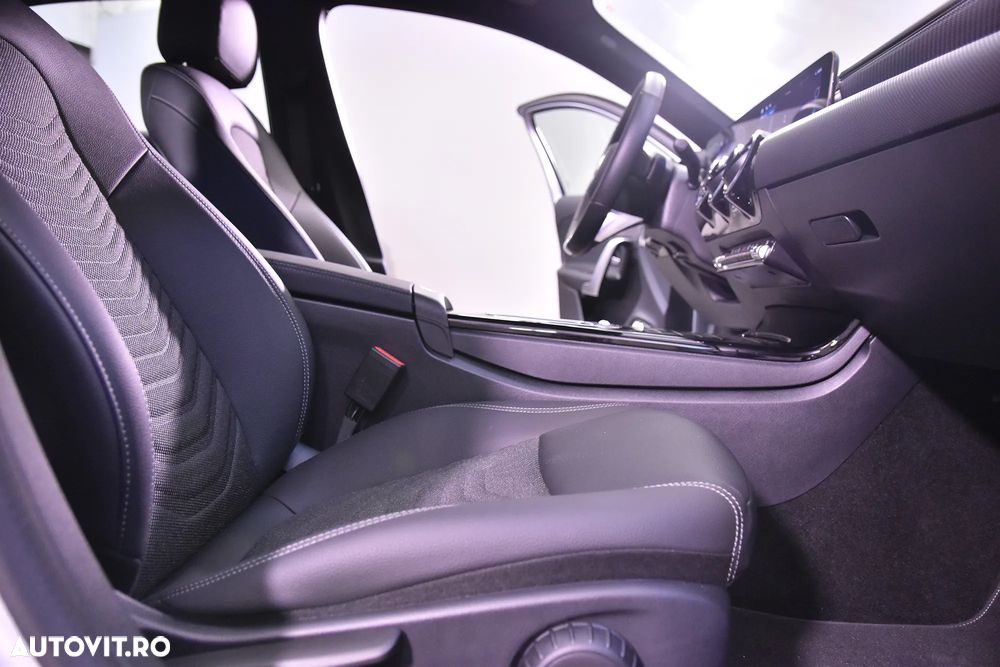 Mercedes-Benz A 180 7G-DCT - 11