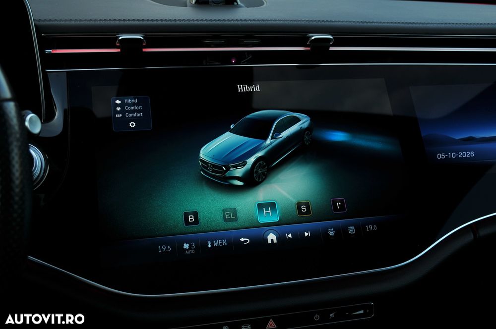 Mercedes-Benz E 400 4MATIC PHEV - 15