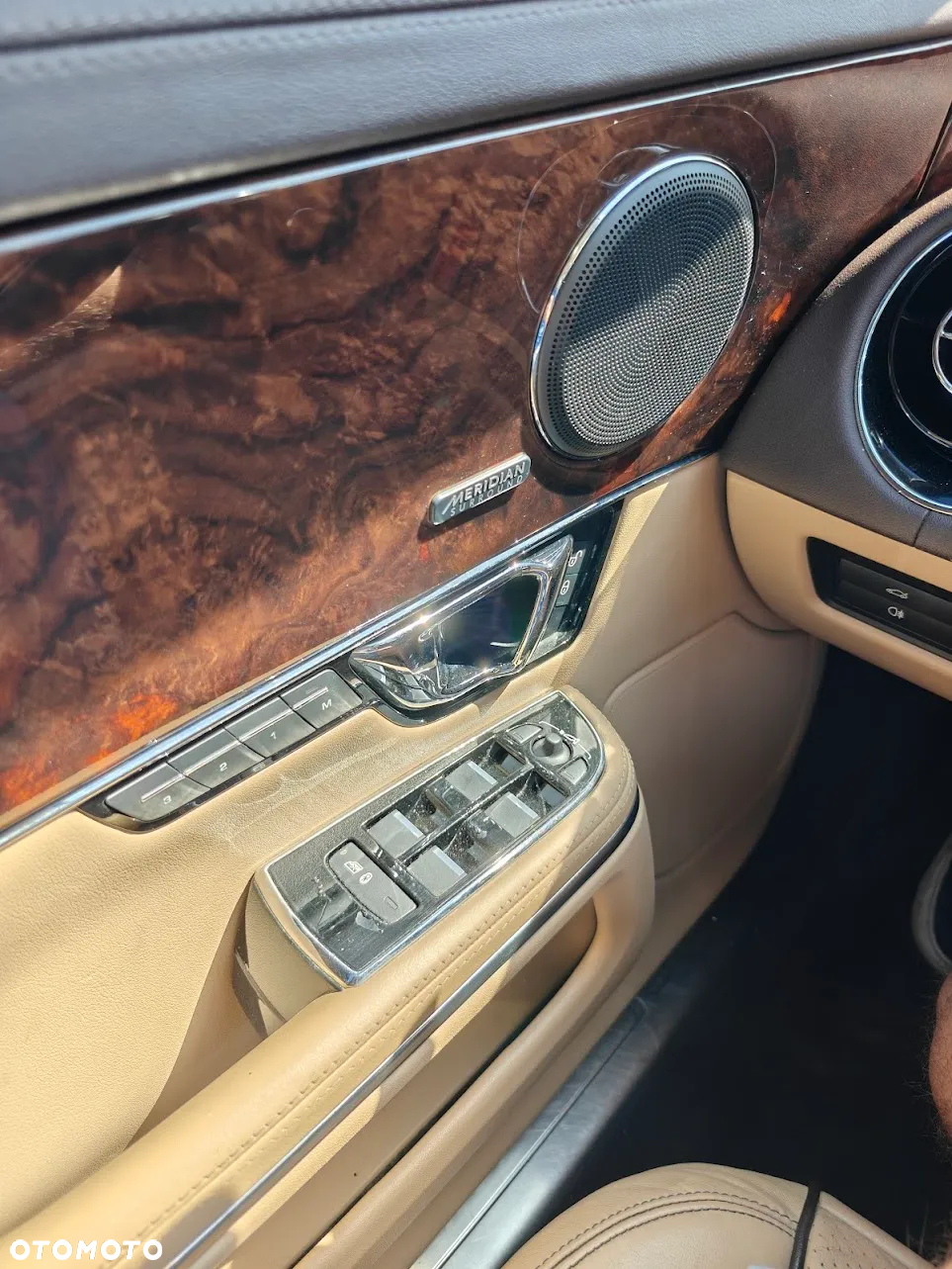 Jaguar XJ 3.0 T AWD R-Sport - 11