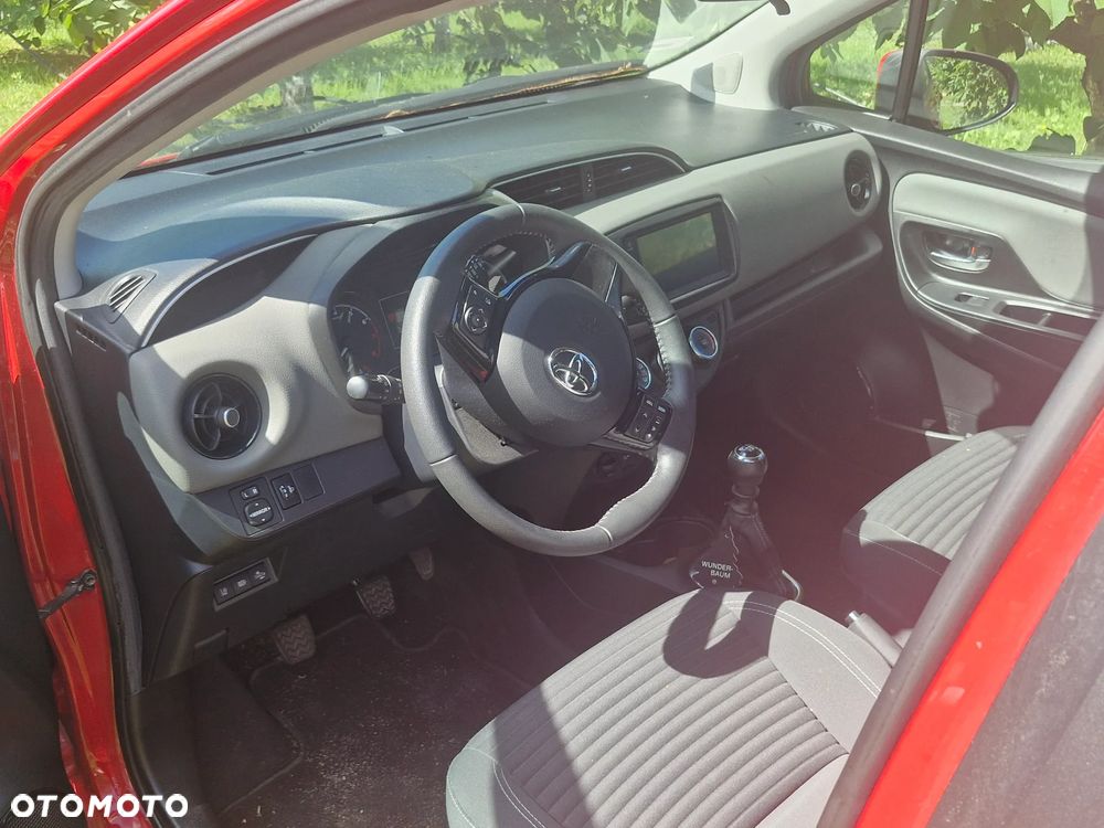 Toyota YARIS - 2