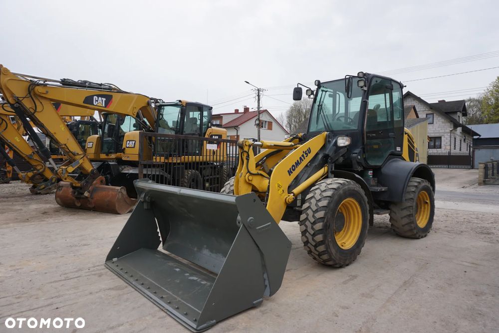 Komatsu WA 100 - 1