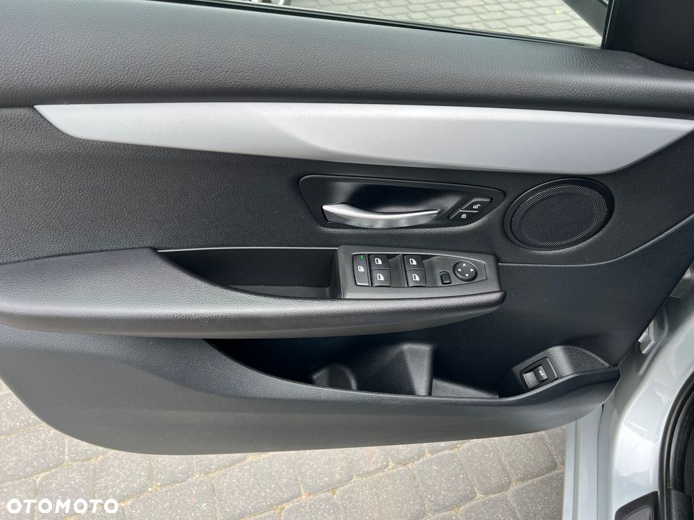 BMW Seria 2 218d Advantage sport - 17