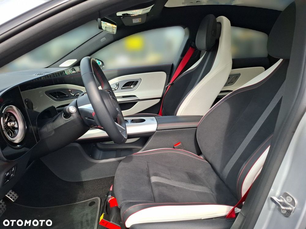 Mercedes-Benz CLA 200 mHEV 8G-DCT - 14