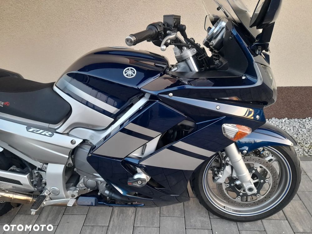 Yamaha FJR - 8