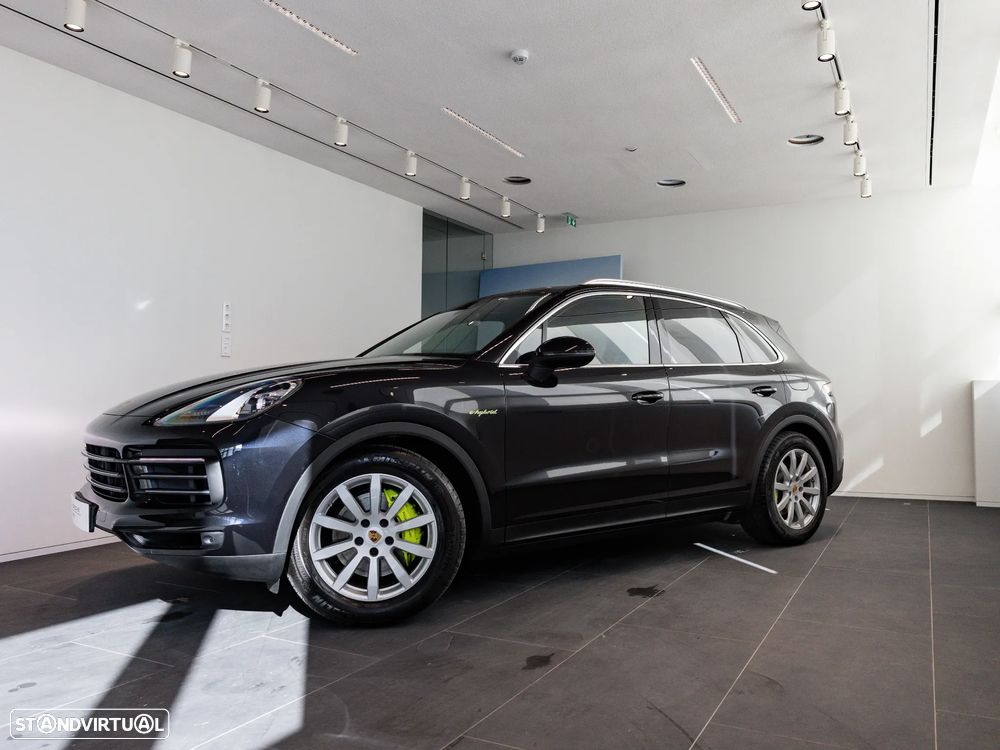 Porsche Cayenne E-Hybrid - 6