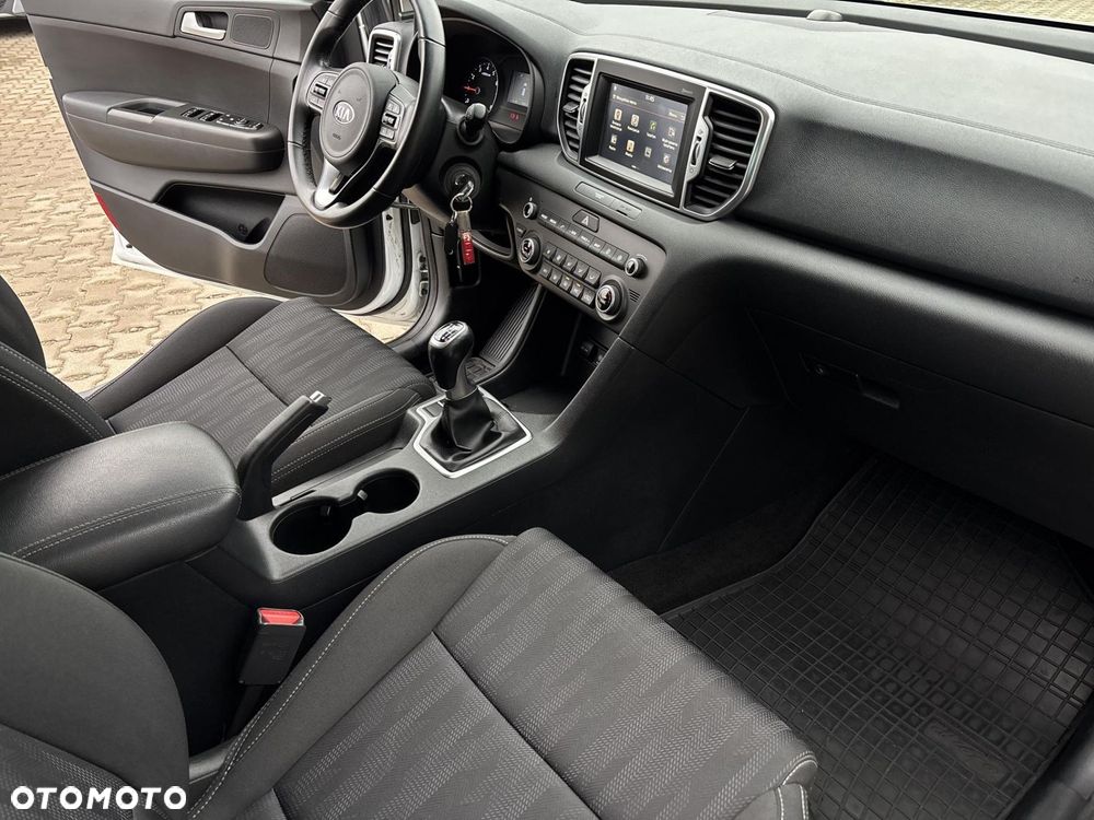Kia Sportage 1.6 GDI M 2WD - 27