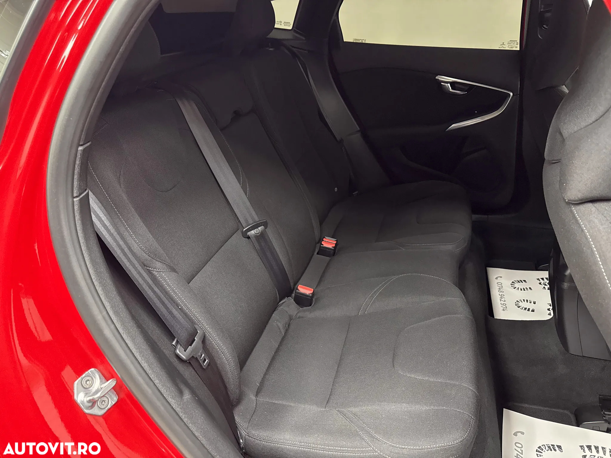 Volvo V40 D2 Geartronic Linje You! - 14