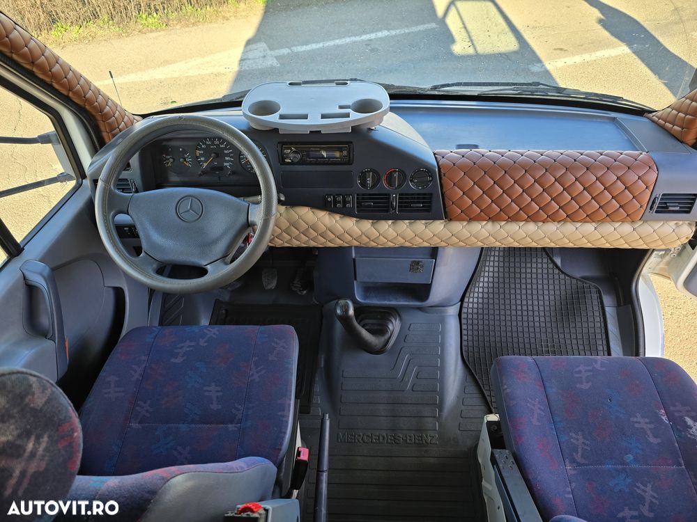 Mercedes-Benz Sprinter - 20
