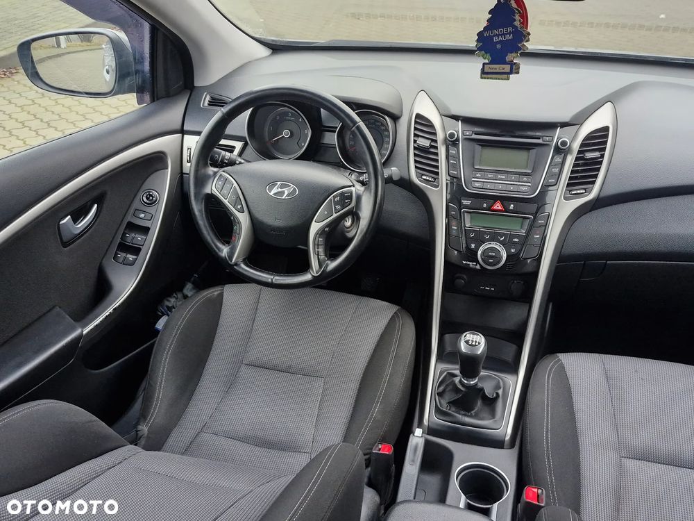 Hyundai i30 1.6 CRDi BlueDrive Premium - 19