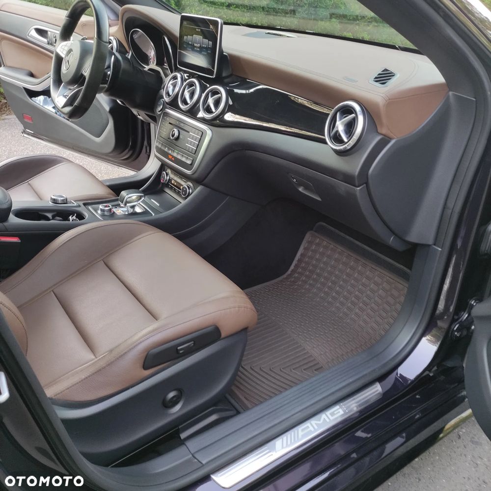 Mercedes-Benz CLA AMG 45 4-Matic - 18