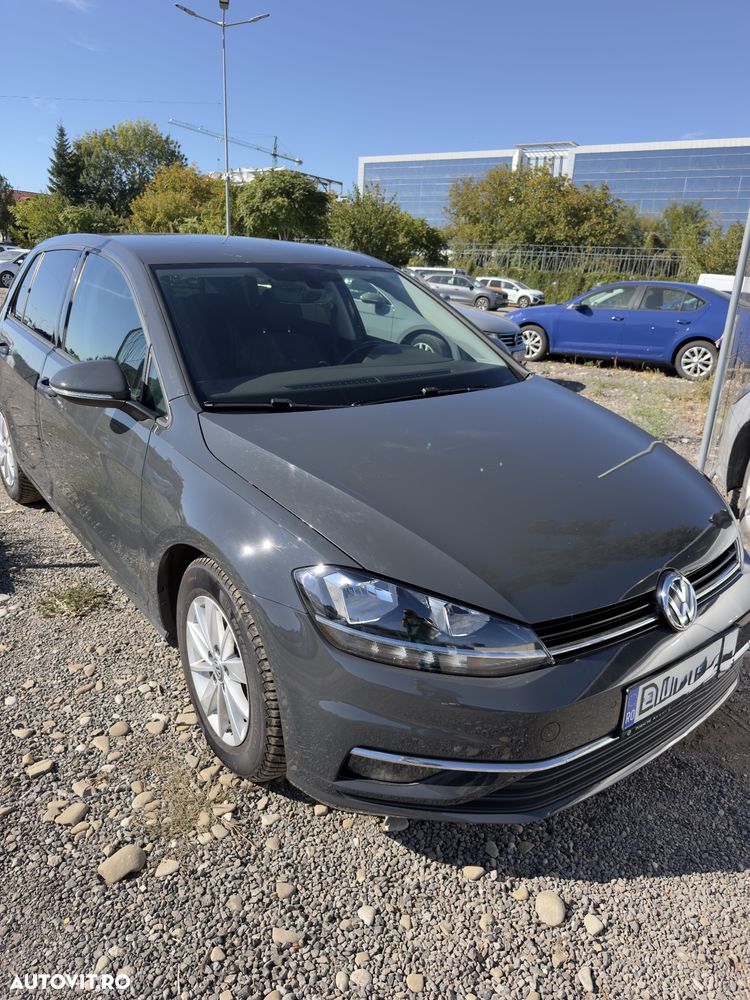 Volkswagen Golf - 2