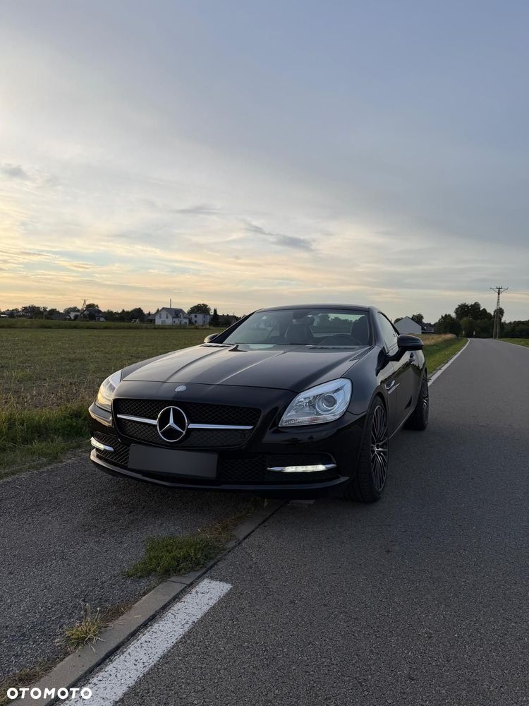 Mercedes-Benz SLK 200 CGI - 2