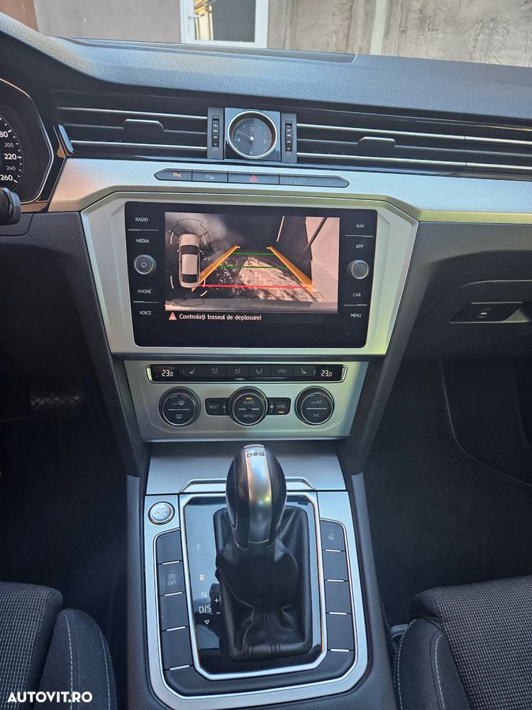 Volkswagen Passat - 8