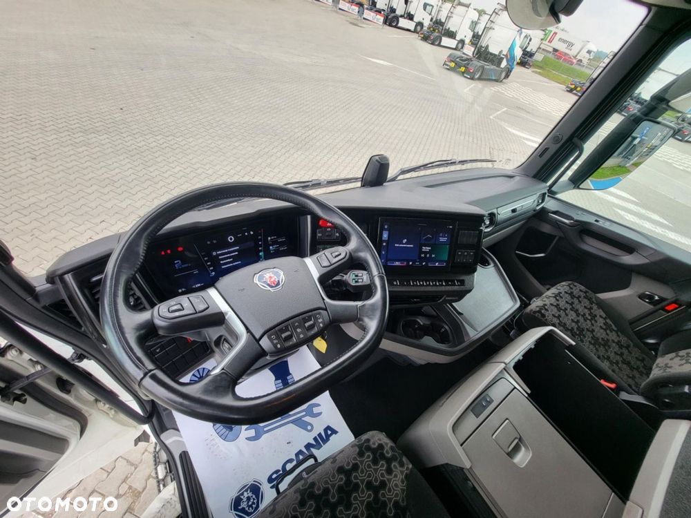 Scania S 460 A4x2EB Mega - 18