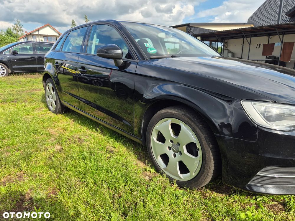 Audi A3 Sportback 1.6 TDI Attraction - 11
