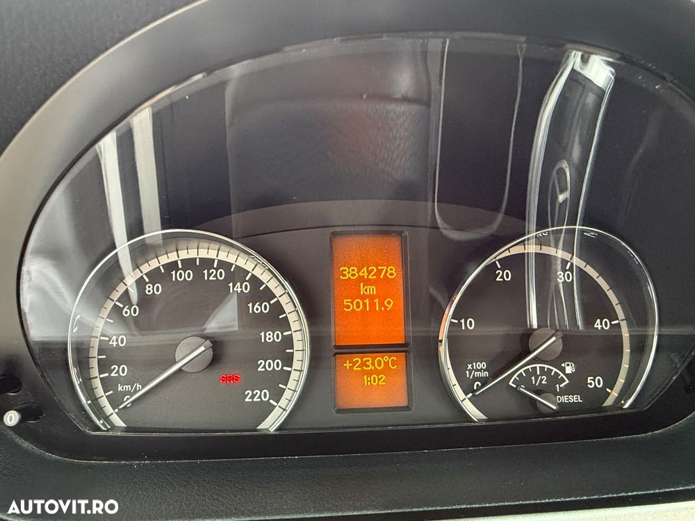 Mercedes-Benz Viano - 10