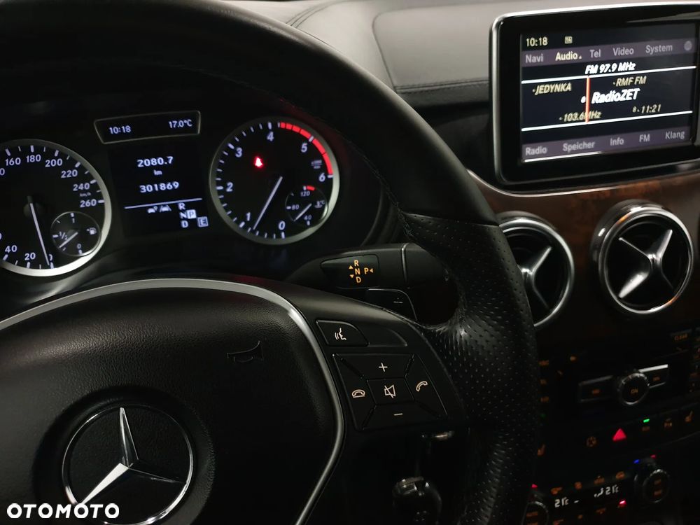 Mercedes-Benz Klasa B 200 CDI (BlueEFFICIENCY) 7G-DCT - 12