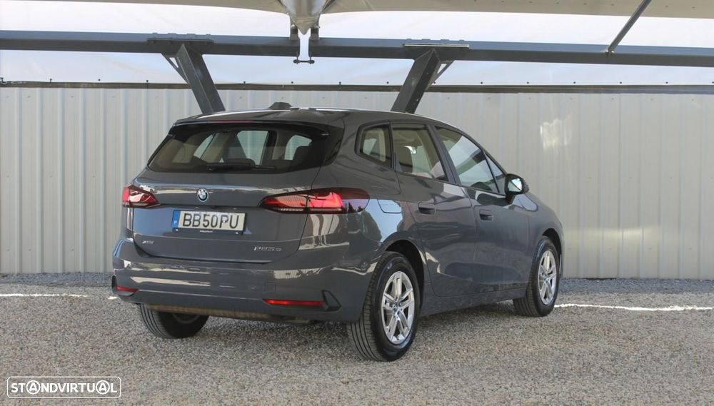 BMW 225 e xDrive — fotografia 3