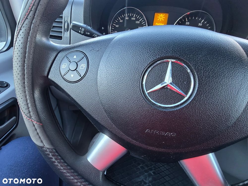 Mercedes-Benz Sprnter - 19