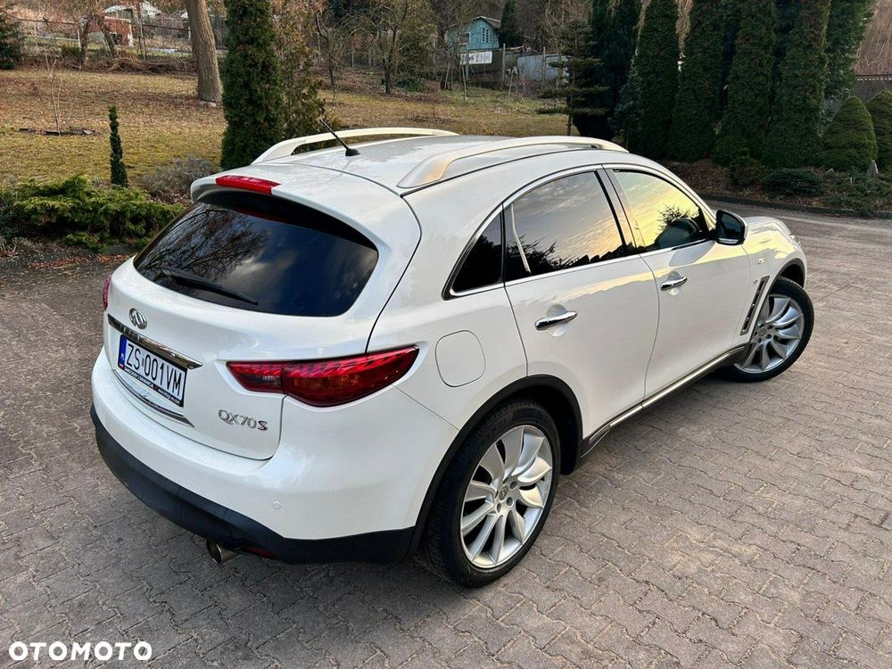 Infiniti QX70 3.7 AWD S Premium - 25