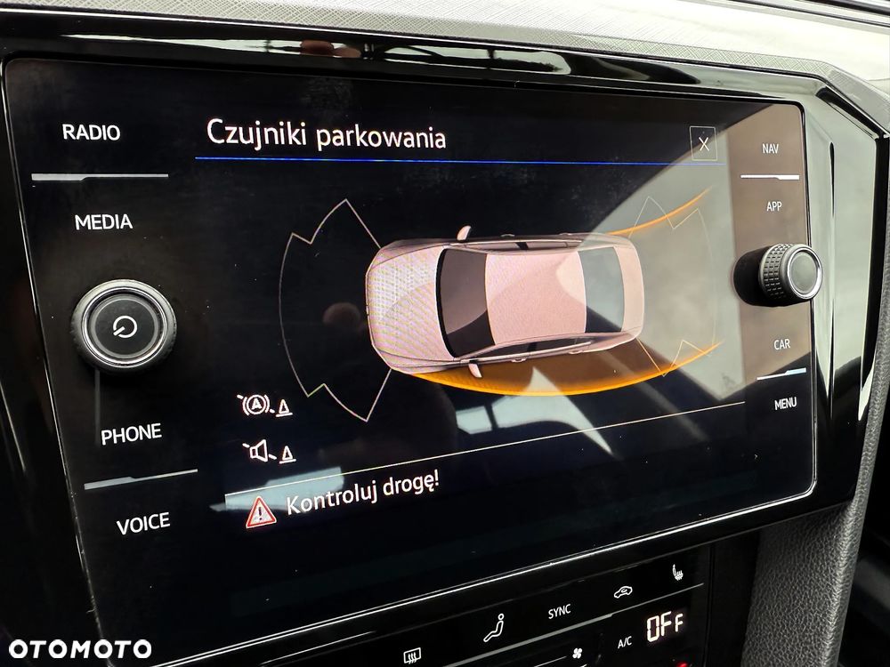 Volkswagen Passat 1.5 TSI EVO Elegance - 29