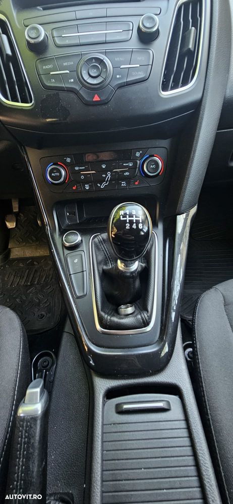 Ford Focus 1.5 TDCi Titanium - 10