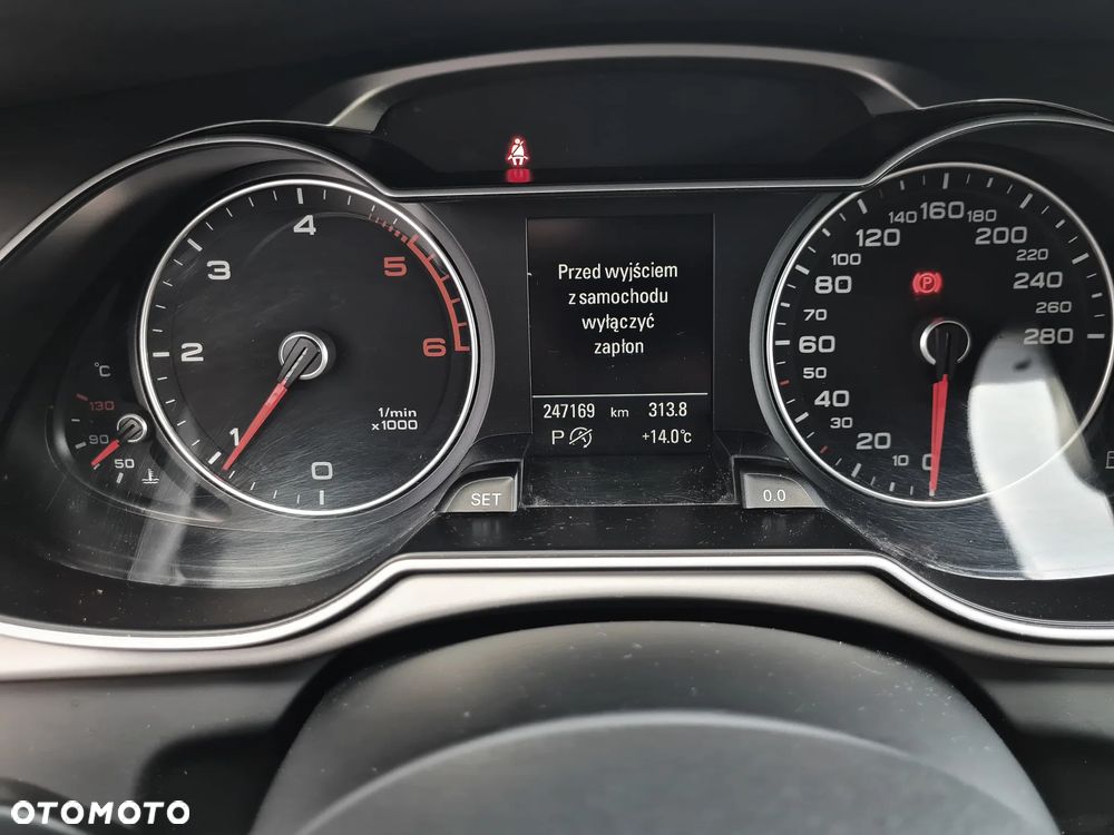 Audi A4 Avant 2.0 TDI DPF quattro S tronic S line Sportpaket - 23