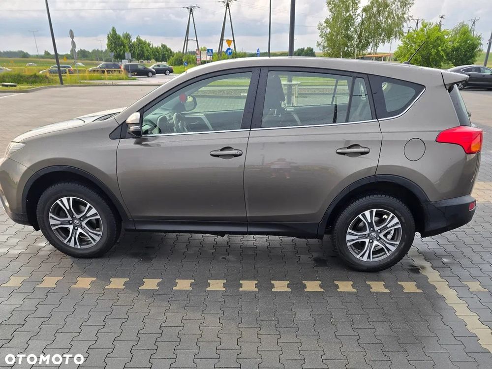 Toyota RAV4 - 4