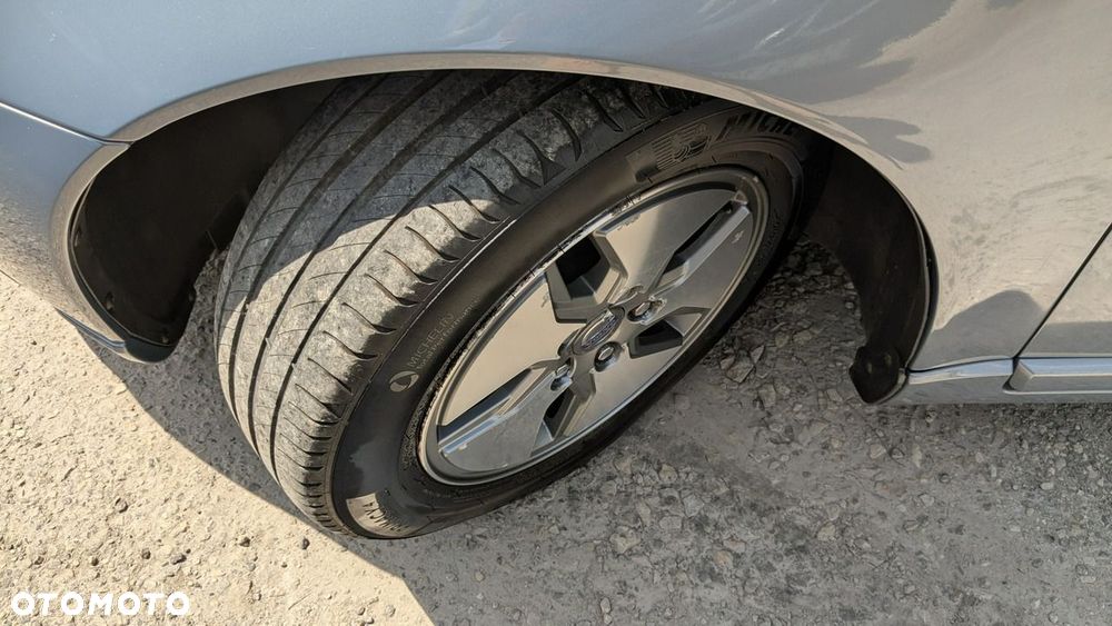 Volvo V50 - 40