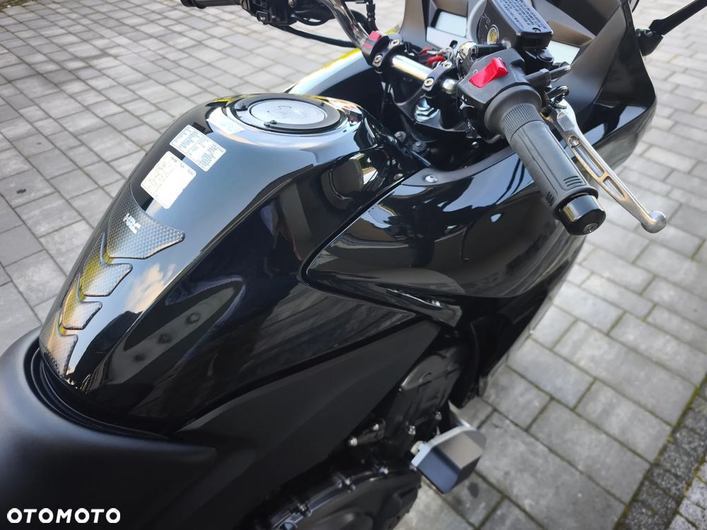 Honda CBF - 27