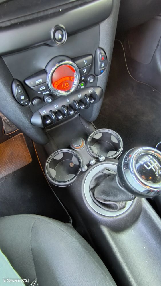 MINI 3 Portas Cooper D - 14