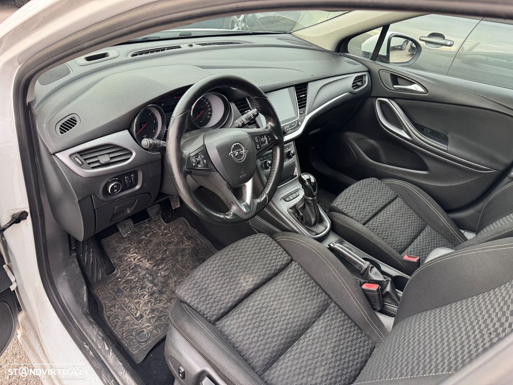 Opel Astra Sports Tourer 1.6 D (CDTI) S&S Business - 9