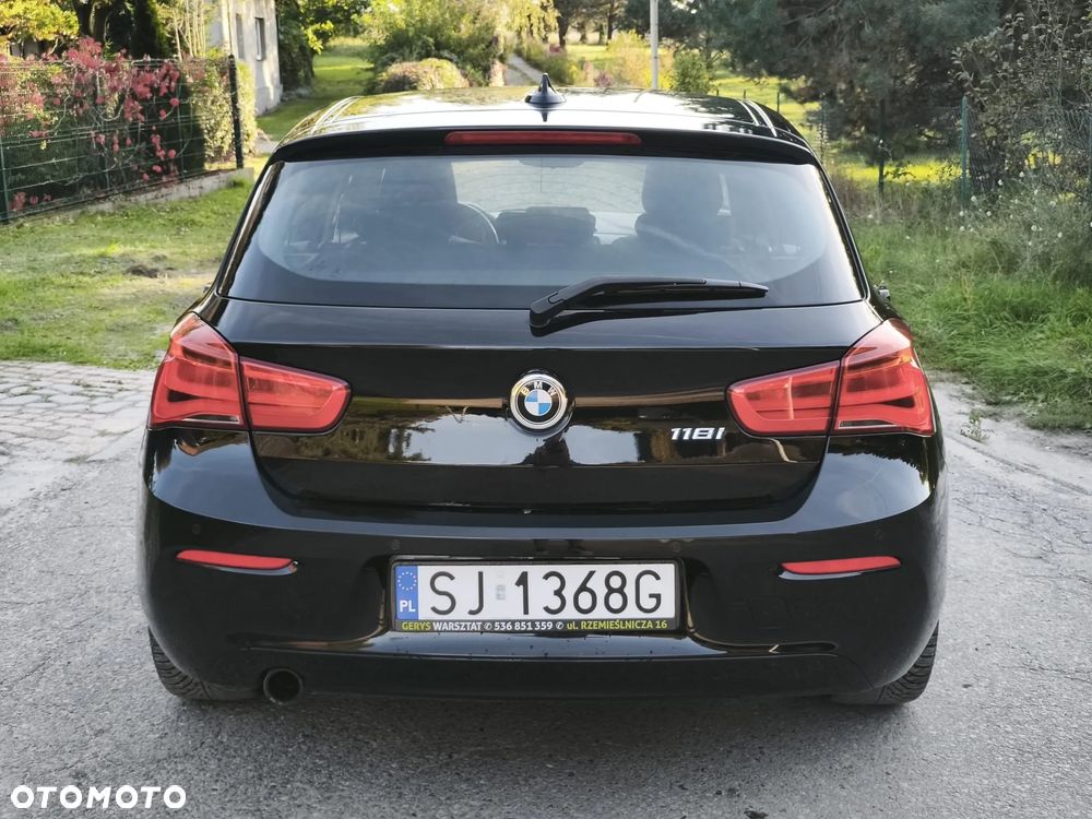 BMW Seria 1 118i Sport Line - 15