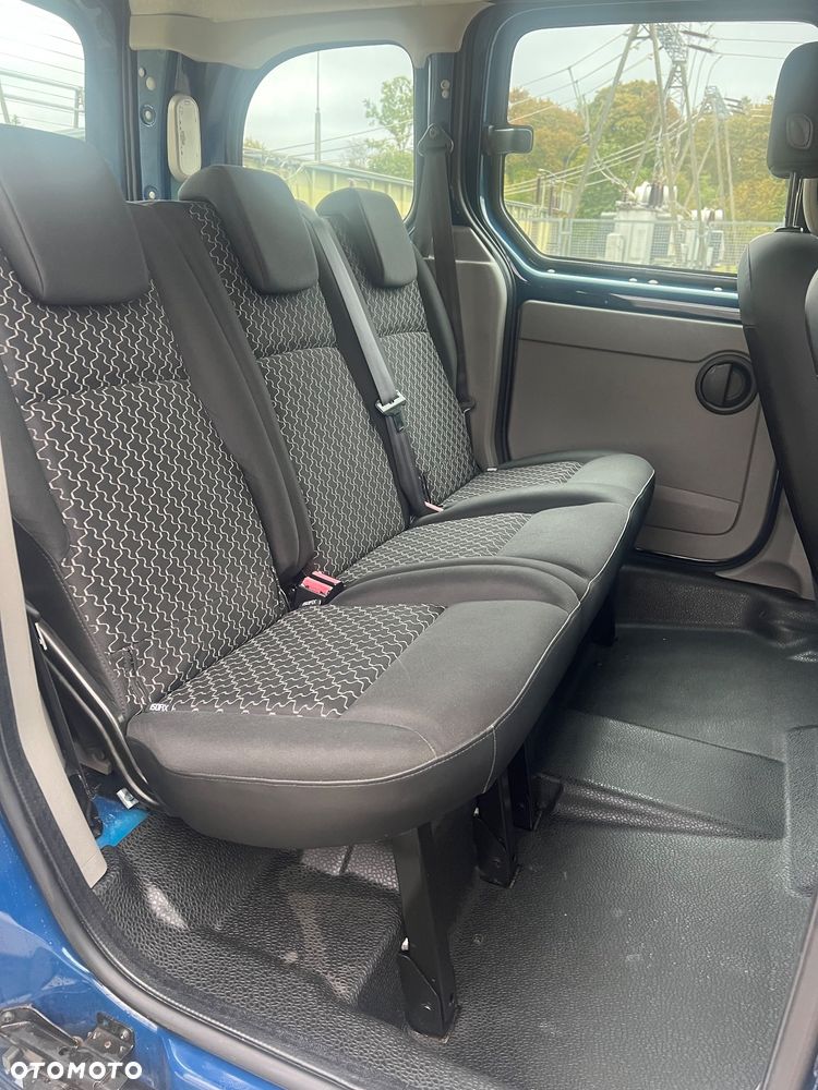 Renault Kangoo 1.6 16V 105 Authentique - 17