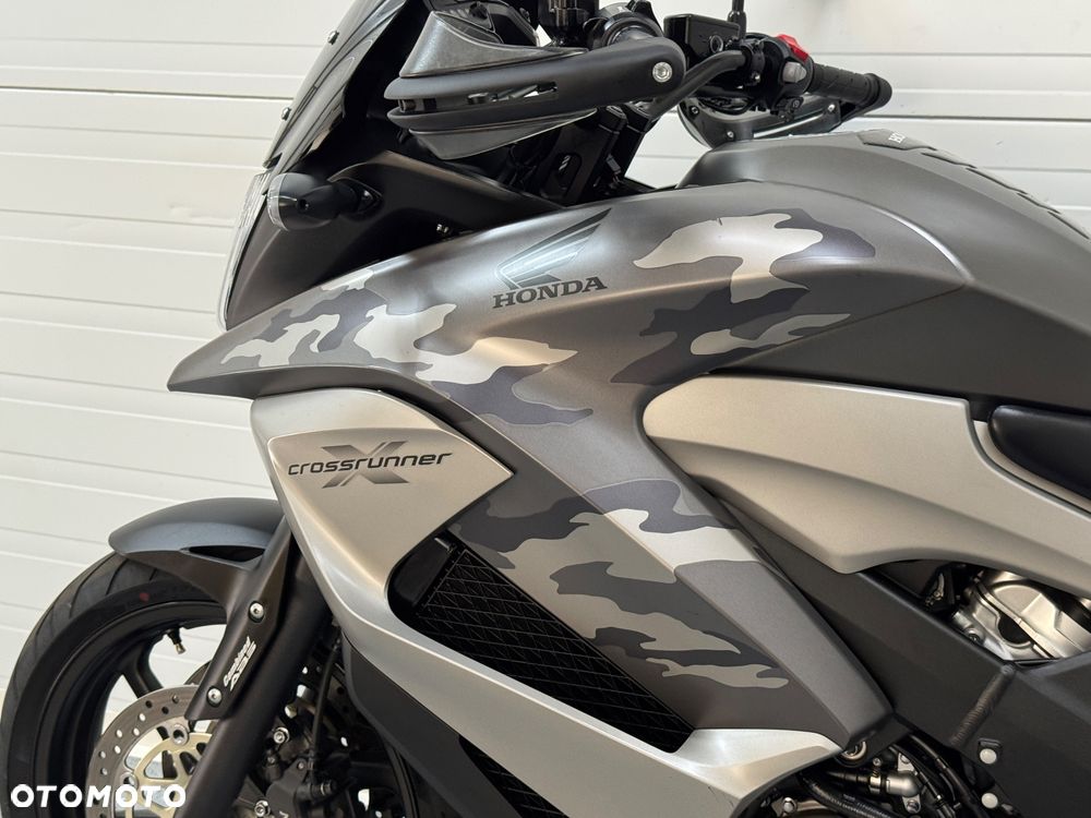 Honda VFR - 17