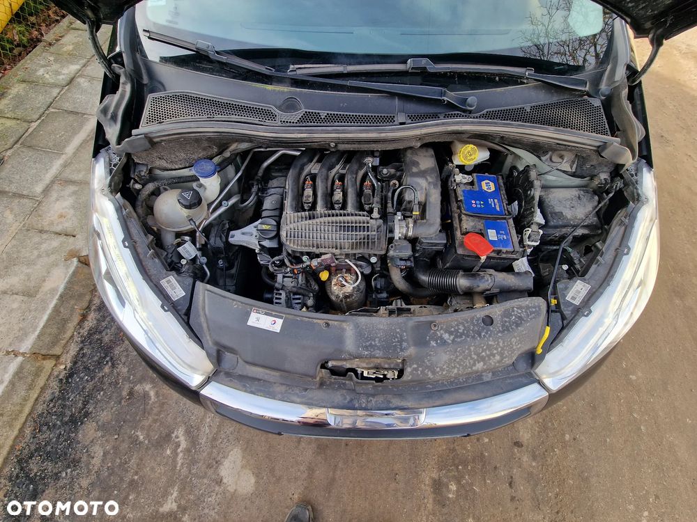 Peugeot 208 1.2 PureTech Style - 31