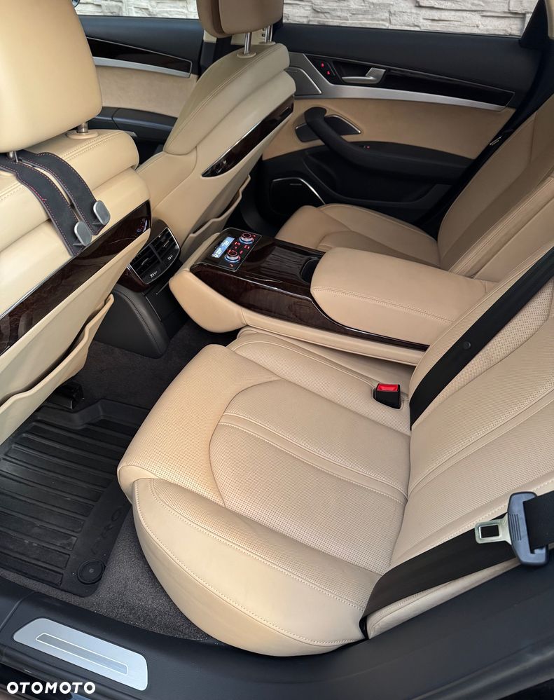 Audi A8 4.2 TDI DPF quattro tiptronic - 10