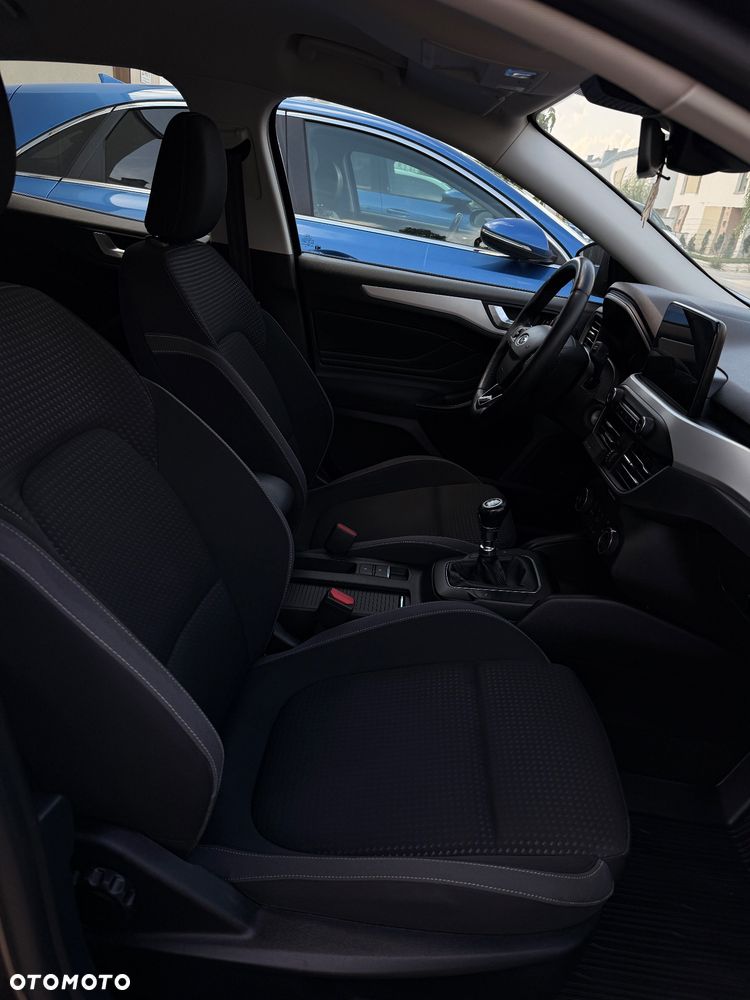 Ford Focus 1.0 EcoBoost Trend Edition Business - 27
