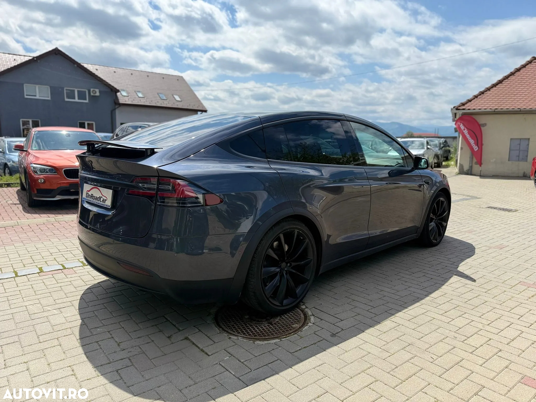 Tesla Model X - 29