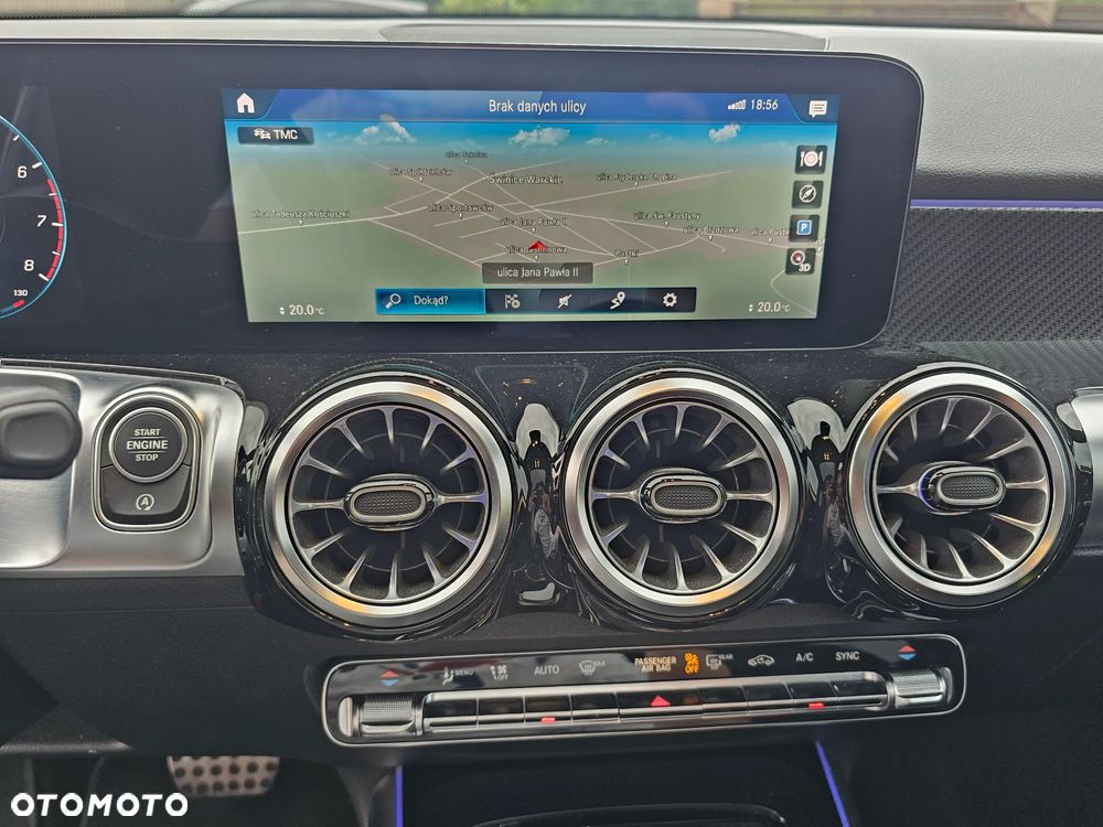Mercedes-Benz GLB 200 7G-DCT AMG Line - 15