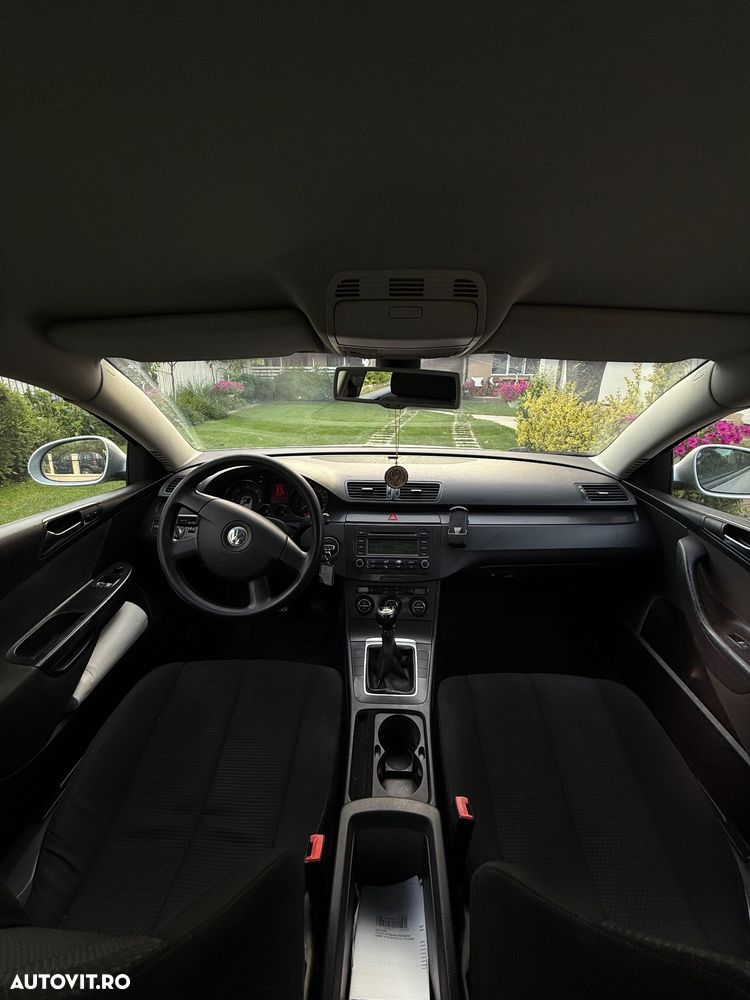 Volkswagen Passat - 7