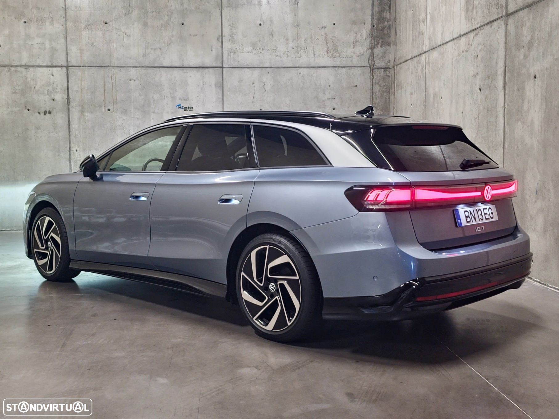 VW ID.7 Tourer 77 kWh Pro Urban - 10