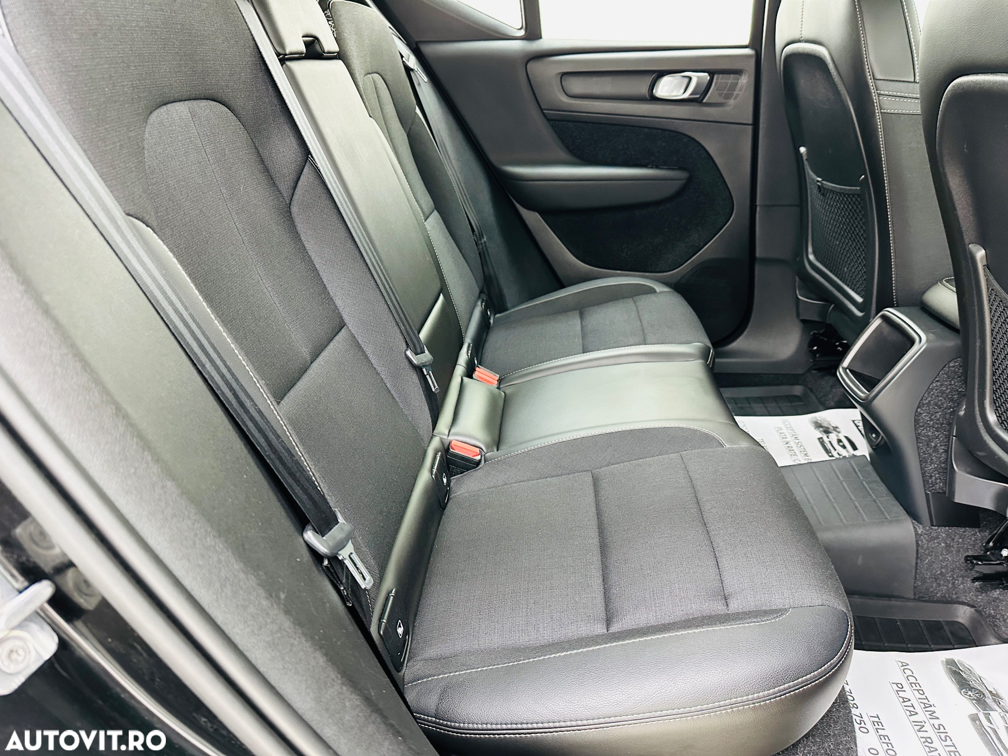Volvo XC 40 - 18