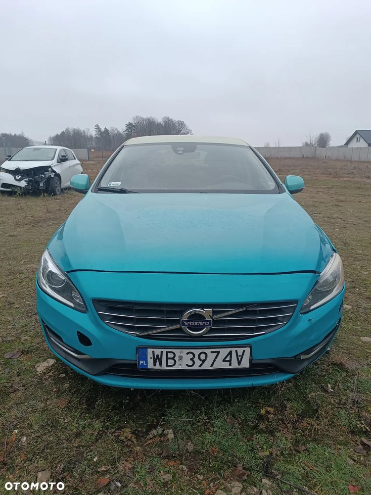 Volvo S60 D3 Drive-E Dynamic Edition (Momentum) - 2