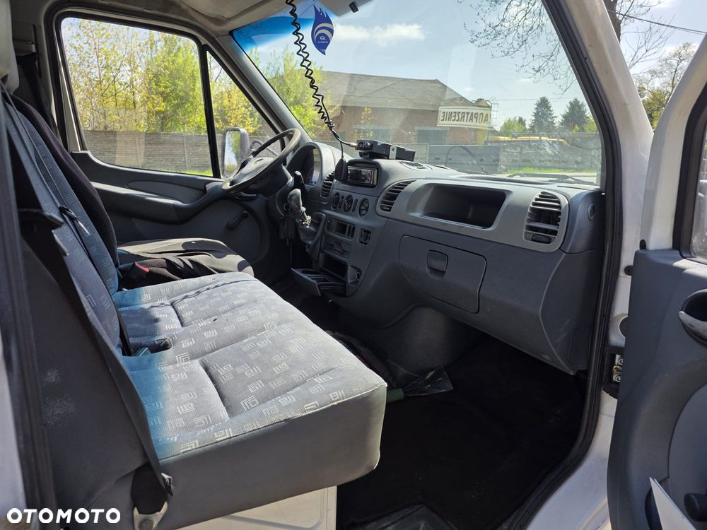 Mercedes-Benz Sprinter - 5