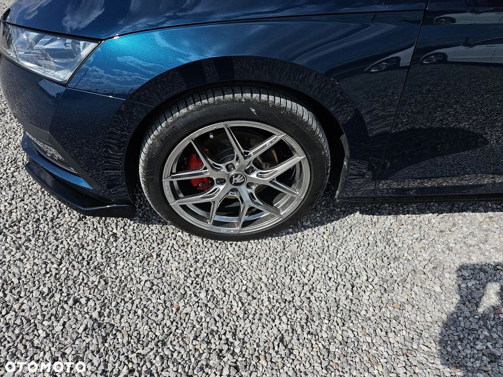 Skoda Octavia 2.0 TSI 4x4 Style DSG - 10
