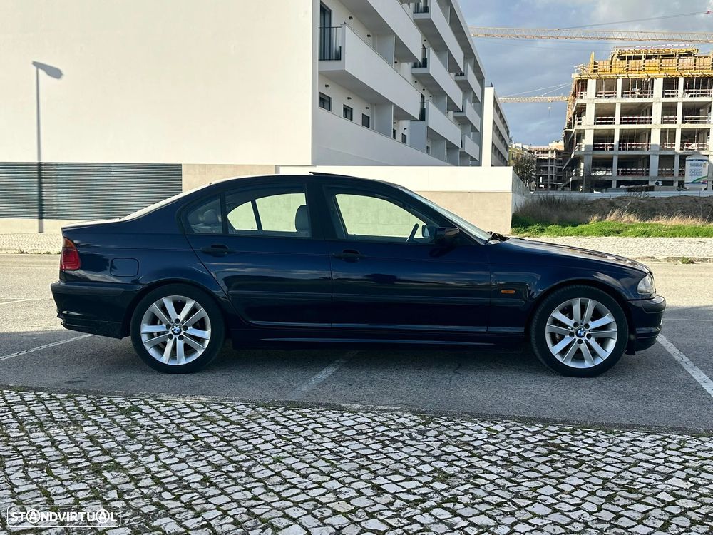 BMW 320 d - 4