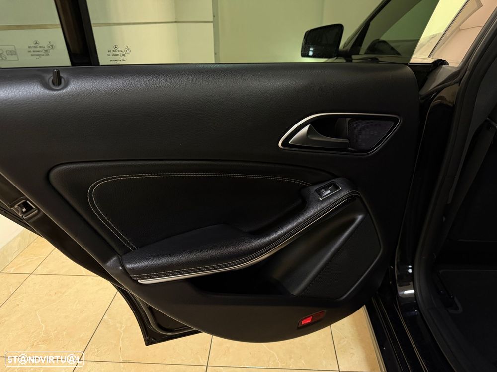 Mercedes-Benz CLA 180 d Shooting Brake Urban Aut. - 40