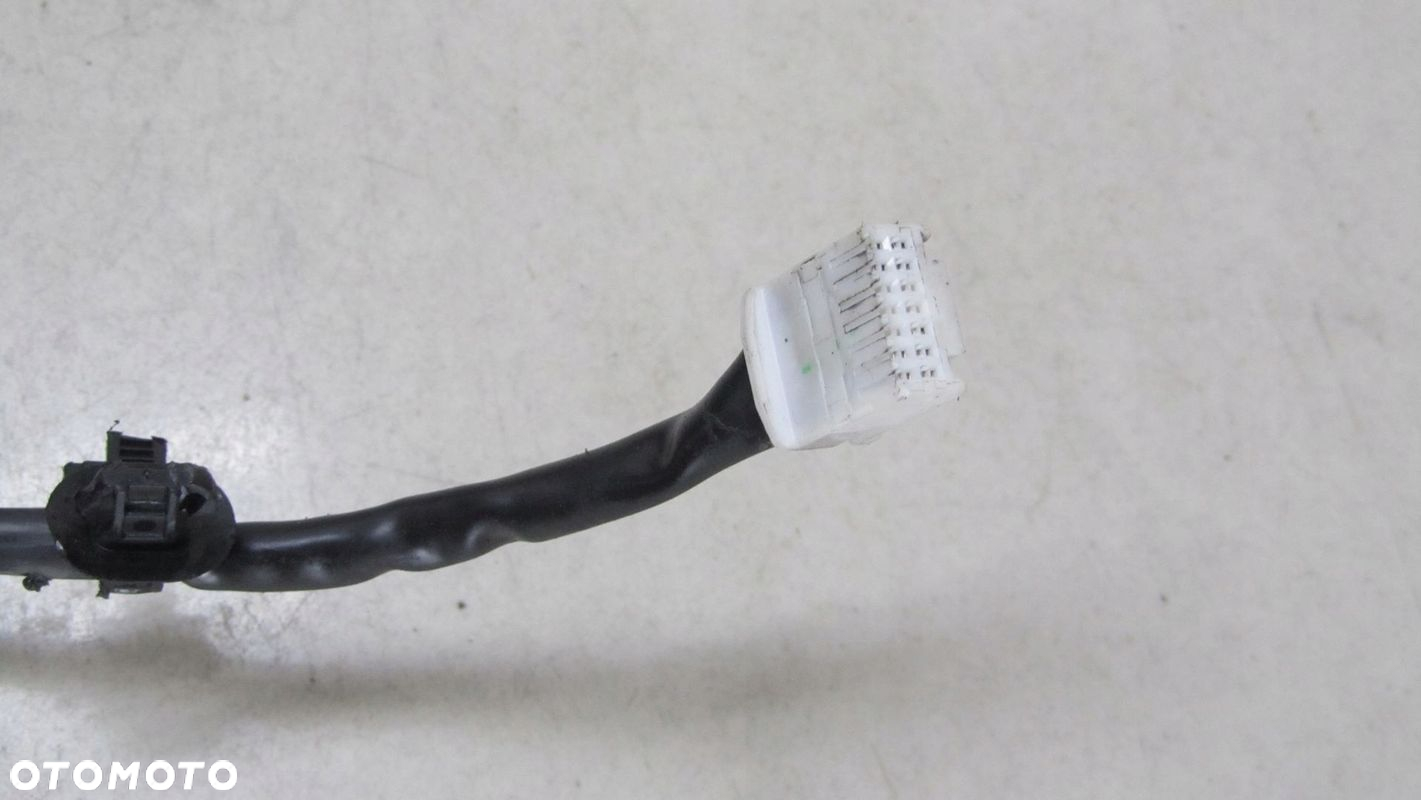TOYOTA VERSO LIFT LUSTERKO PRAWE 1G3 8 PIN 14- - 7
