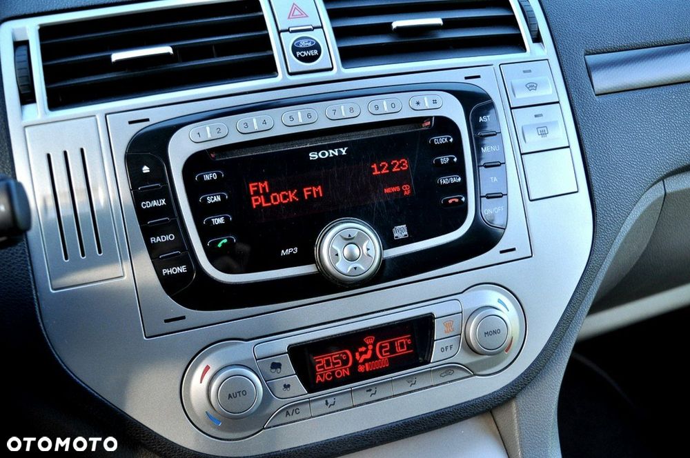 Ford Kuga 2.0 TDCi 2x4 Trend - 17